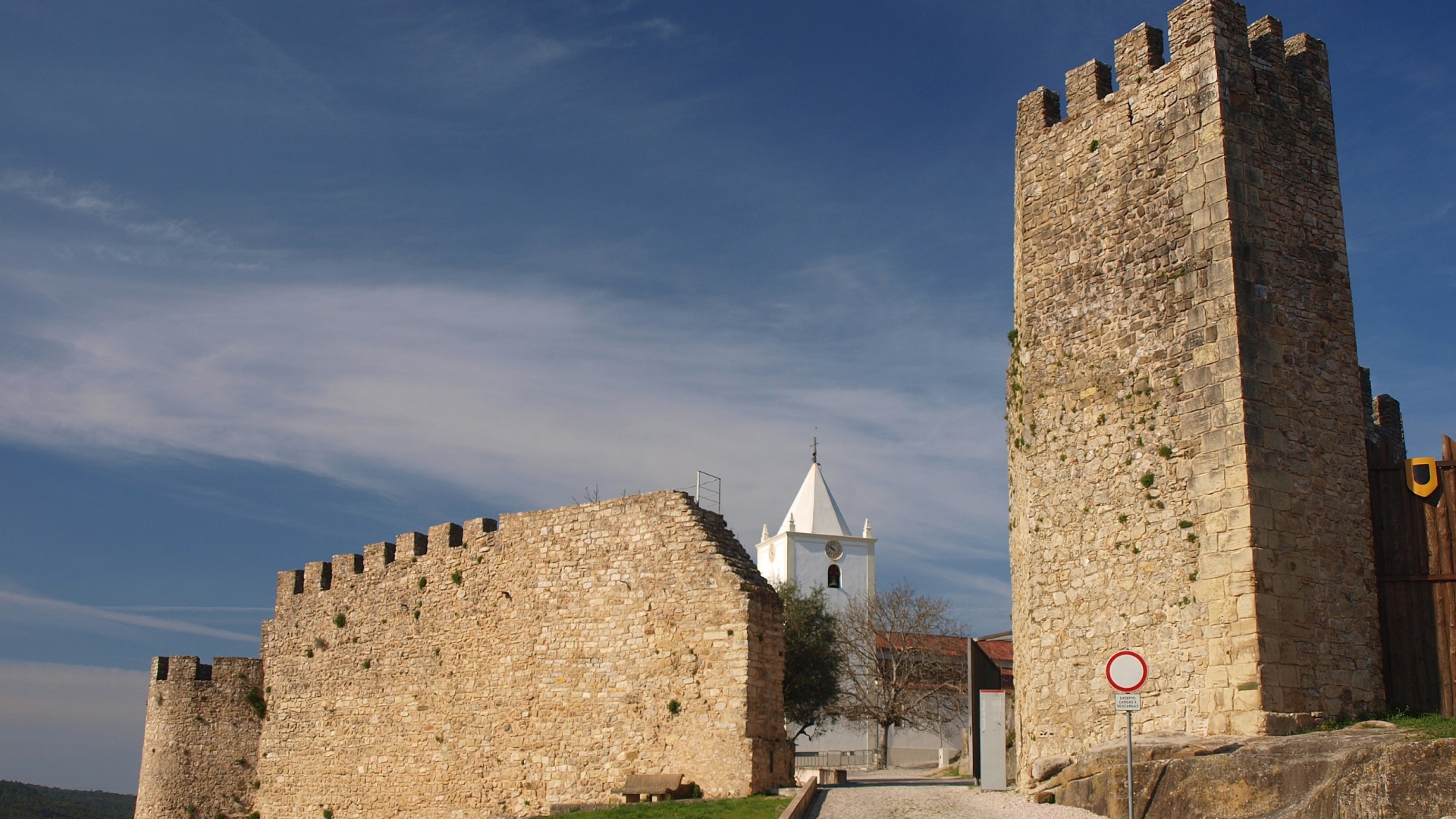 Serviços de acesso à rede de fibra ótica já disponíveis em 27 concelhos da Zona Centro