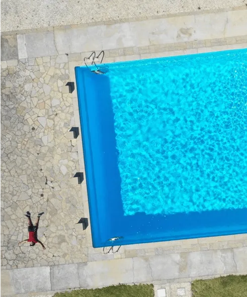 imagem da piscina do Lisbon Sports Club